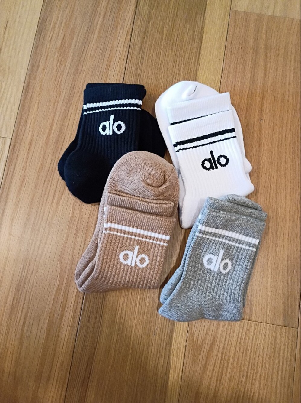 ALO Yoga Throwback Half Crew Sock Set - Black, White, Tan, Gray 4 Pack